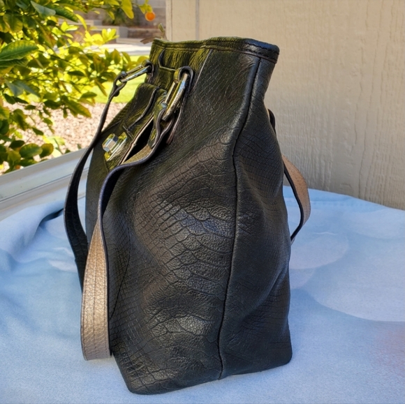 B Makowsky Handbag Snakeskin Embossed Animal Print Leather Shoulder Bag Black - Picture 5 of 14
